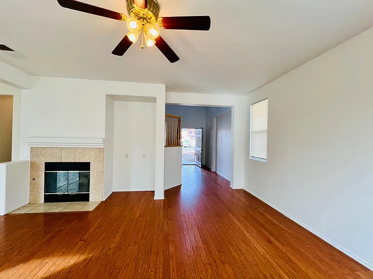 13613 Ashmont Rd — Photo 4