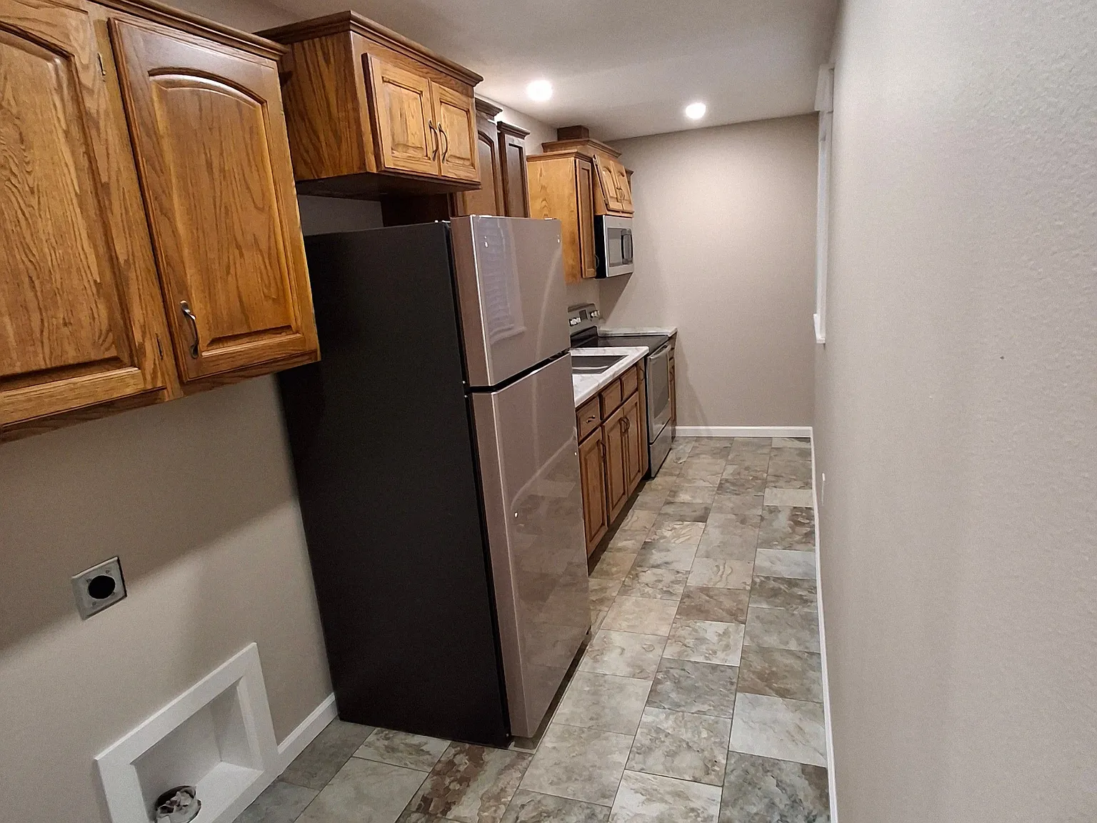 1 bed, 1.0 bath, 600 sqft, $830 — Photo 3