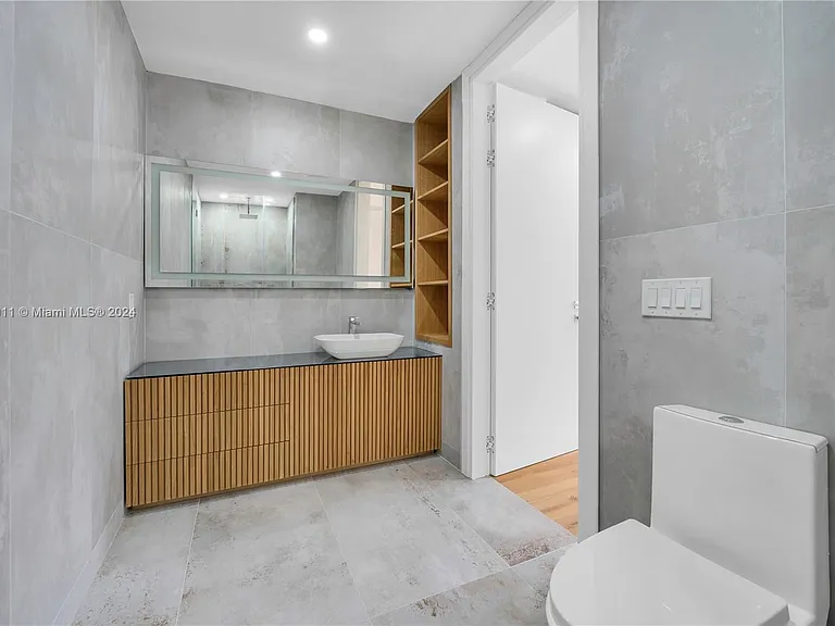 728 Majorca Ave — Photo 14