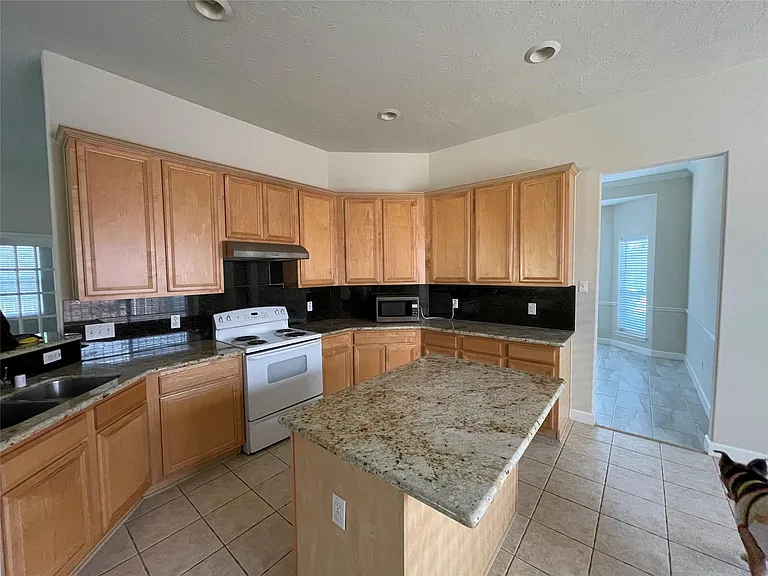 5934 Heathmoor Ln — Photo 16