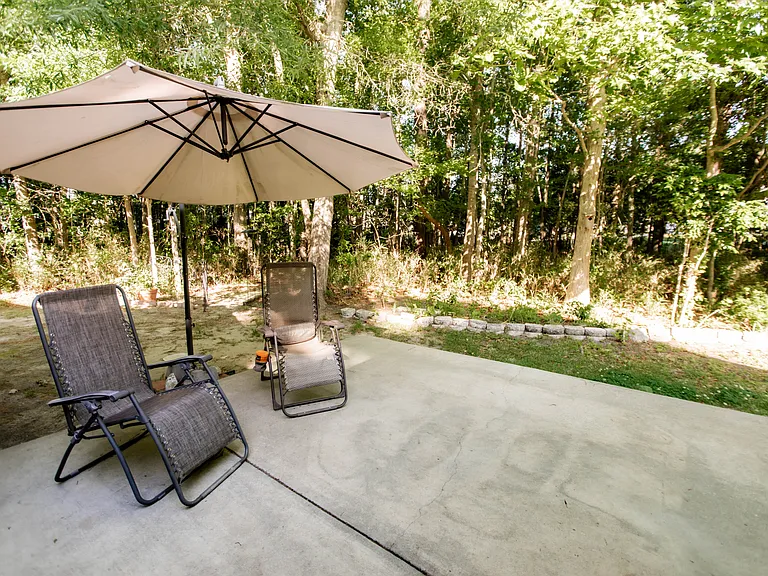 235 Sellhorn Blvd — Photo 26