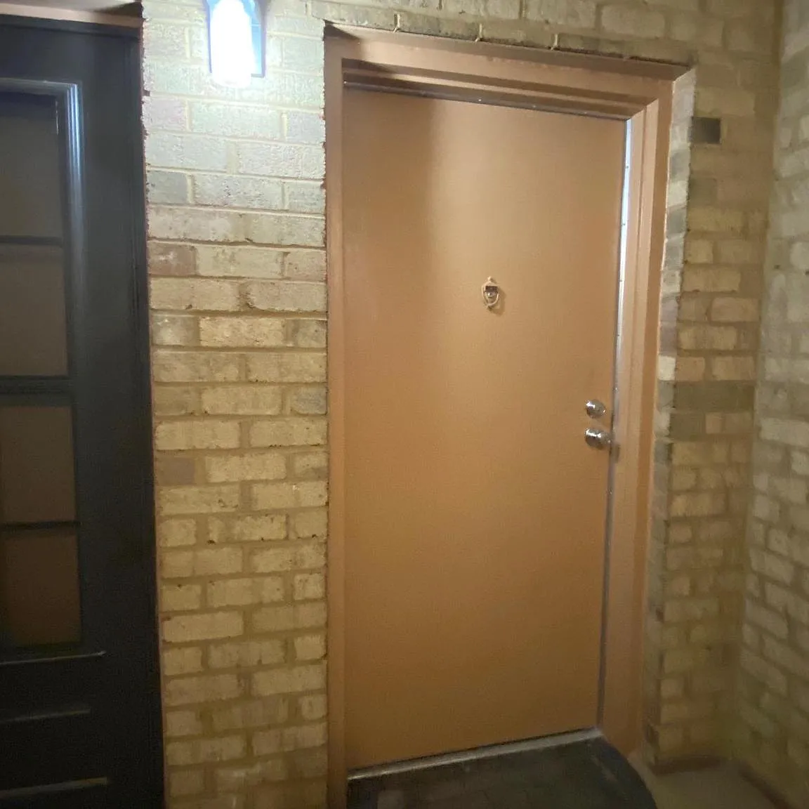 2 bed, 938 sqft, $1,975 — Photo 2
