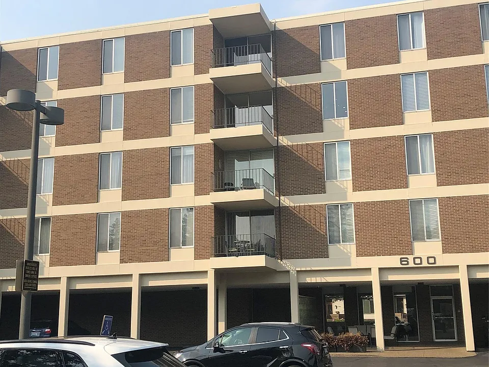 600 W Brown St #309