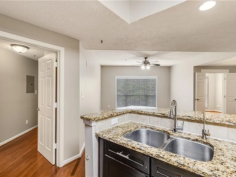 1250 Parkwood Cir SE #2201 — Photo 14