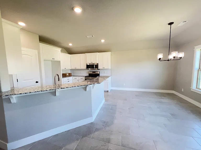 1037 Trailwood St — Photo 5