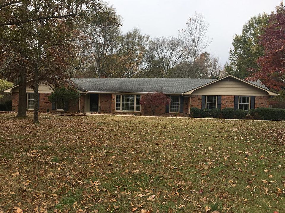 1st image of 202 Indian Springs Dr
