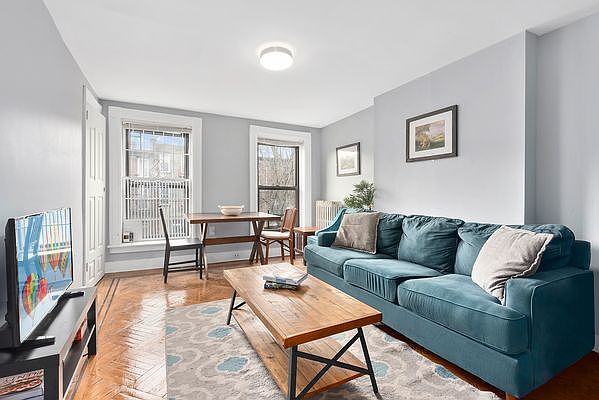 1st image of 284 Clifton Pl #3