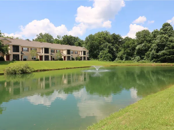 447 W Longleaf Dr APT 805, Auburn, AL 36832