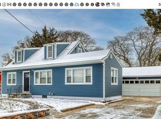 82 Madison St, Amityville, NY 11701
