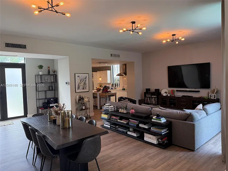 8631 Arboretum Ln — Photo 3
