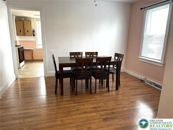 5th image of 655 Hess St