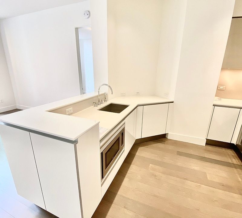 1st image of 25 Broad St APT 15D