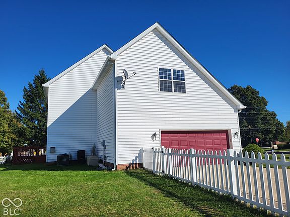 2nd image of 10480 Watkins Dr