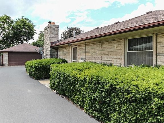 Driveway + Side Entrance
