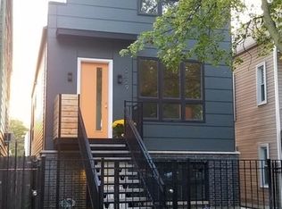 2829 N Ridgeway Ave, Chicago, IL 60618