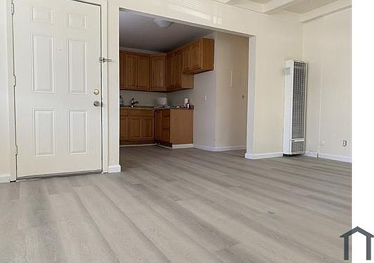 4th image of 1612 Crucero Dr APT 3