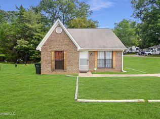 262 W Valley Ave, Holly Springs, MS 38635