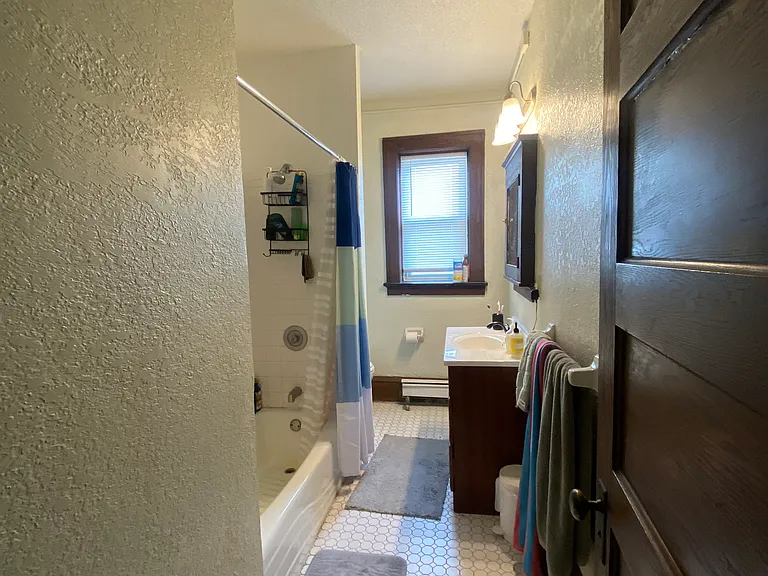 169 Victoria St N #1 — Photo 17