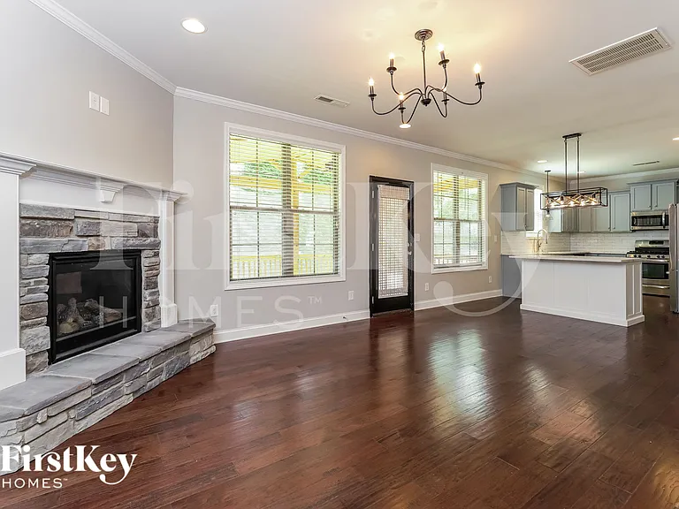 2992 Cameron Village Ct — Photo 4