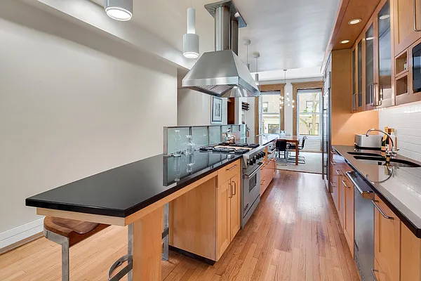 Rented by Douglas Elliman | media 3