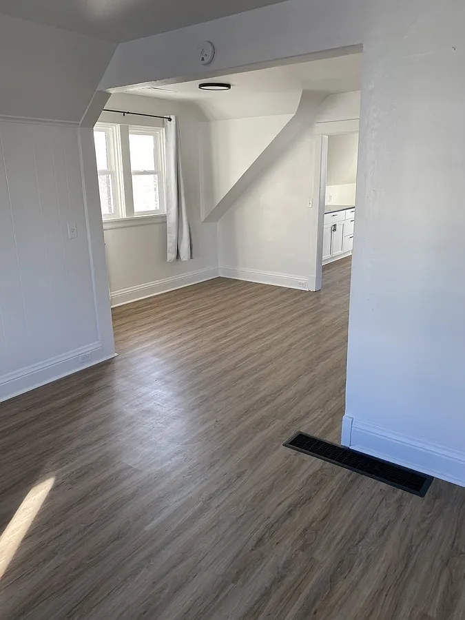 1 bed, $1,400 — Photo 2