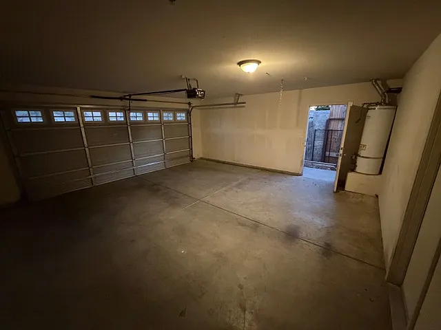 2741 E Dakota Ave — Photo 29