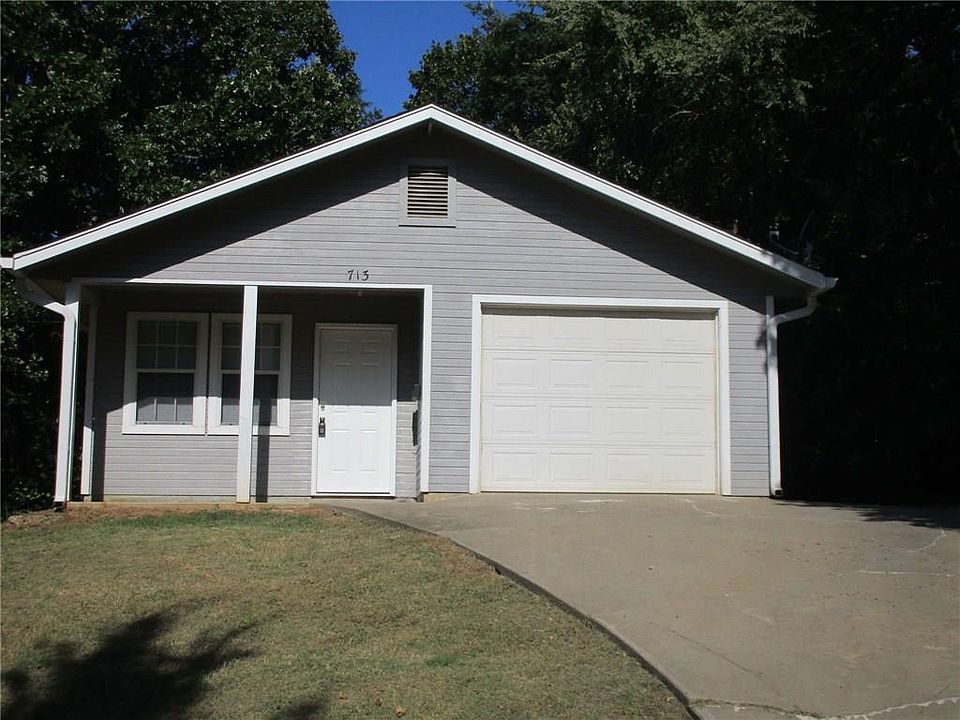 1st image of 713 N 15th St