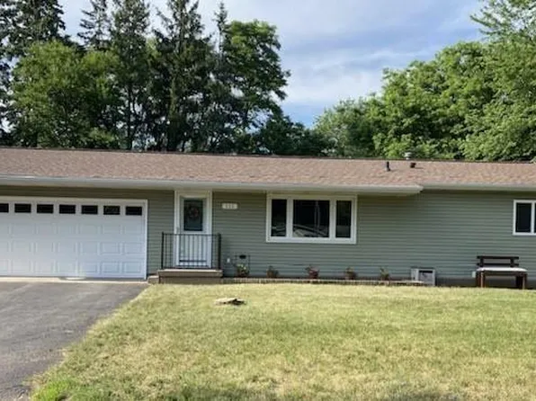 111 Herwig Court, Pardeeville, WI 53954