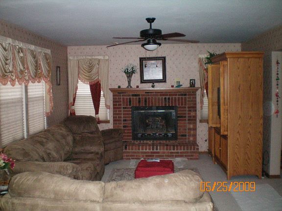4th image of 2266 Cheshire Dr