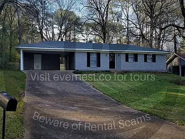 2825 Glenderry St, Jackson, MS 39212