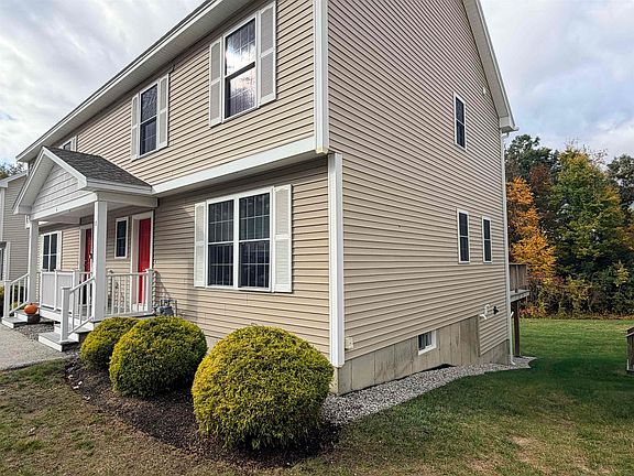 3rd image of 6B Red Oak Way