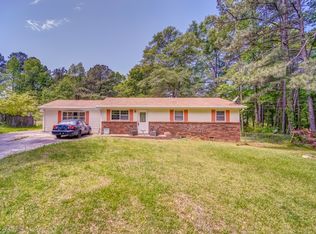 8979 Leaf Ln, Lithia Springs, GA 30122