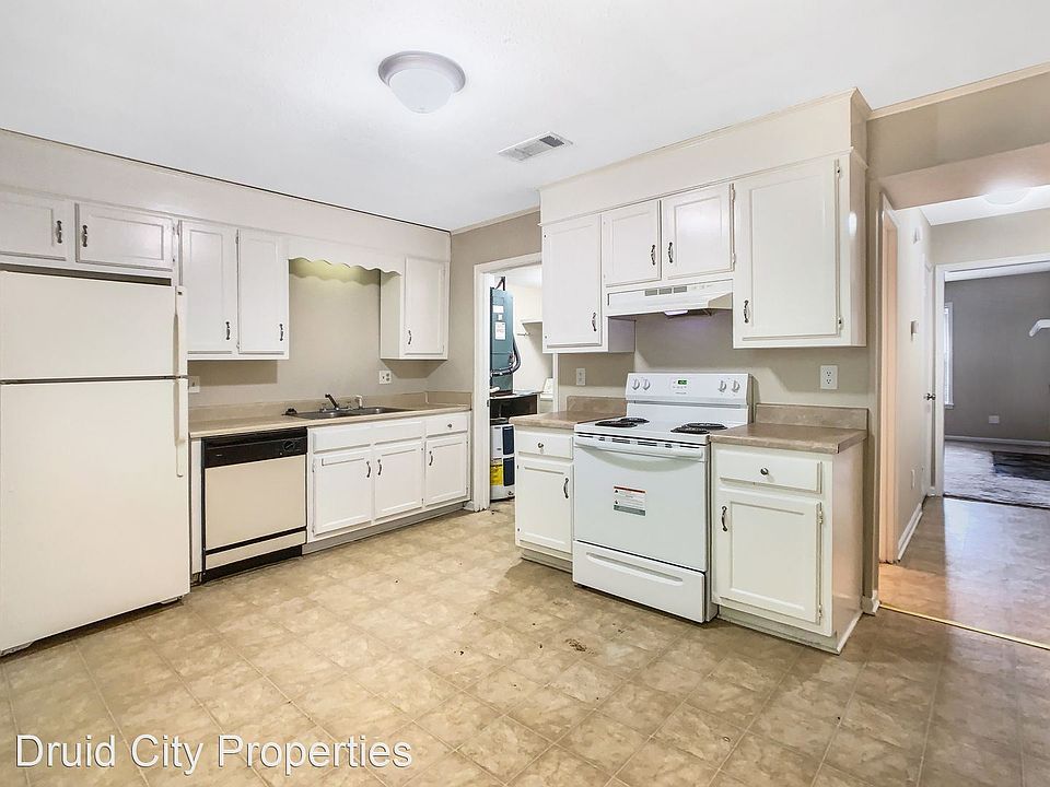 1st image of 2528 48th Pl E Unit 1