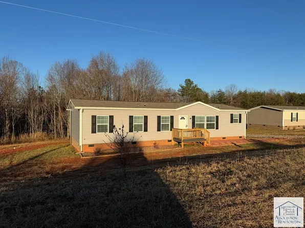 557 Willow Green Ln, Spencer, VA 24165