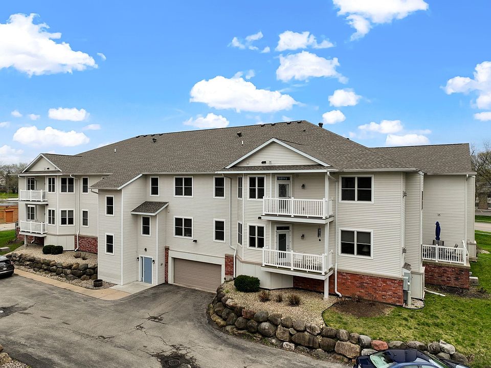 1st image of 1117 Hamilton St Unit 205