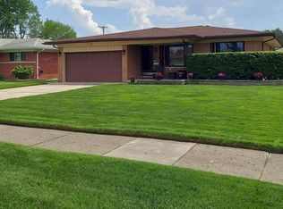 11556 Filer Dr, Sterling Heights, MI