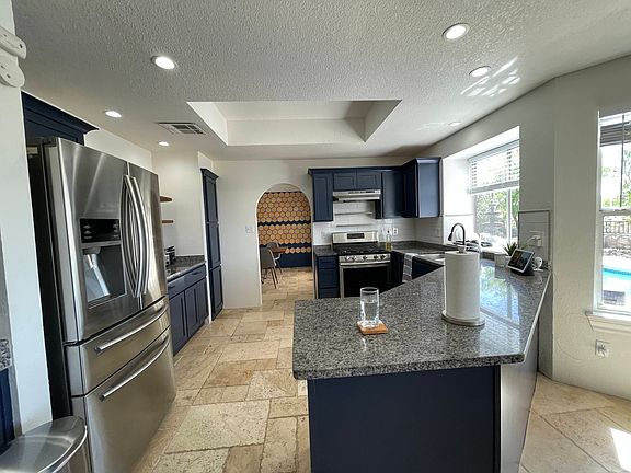 4th image of 7668 Dianjou Dr