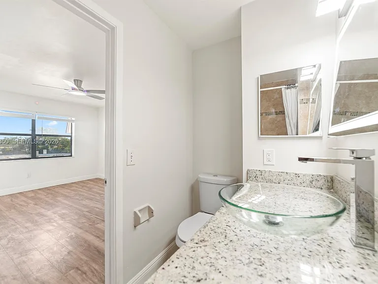 880 NE 207th Ter #20210 — Photo 15
