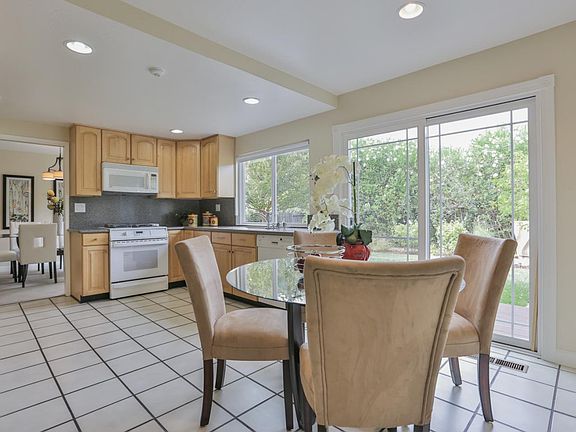 5th image of 3757 Payne Ave