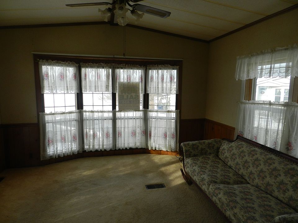 2nd image of 23 North Dr