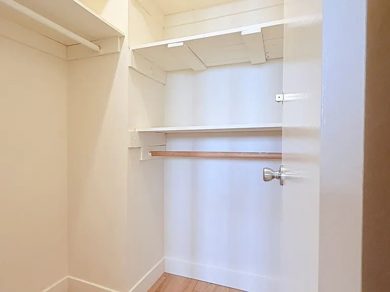 1160 Ruberta Ave — Photo 4