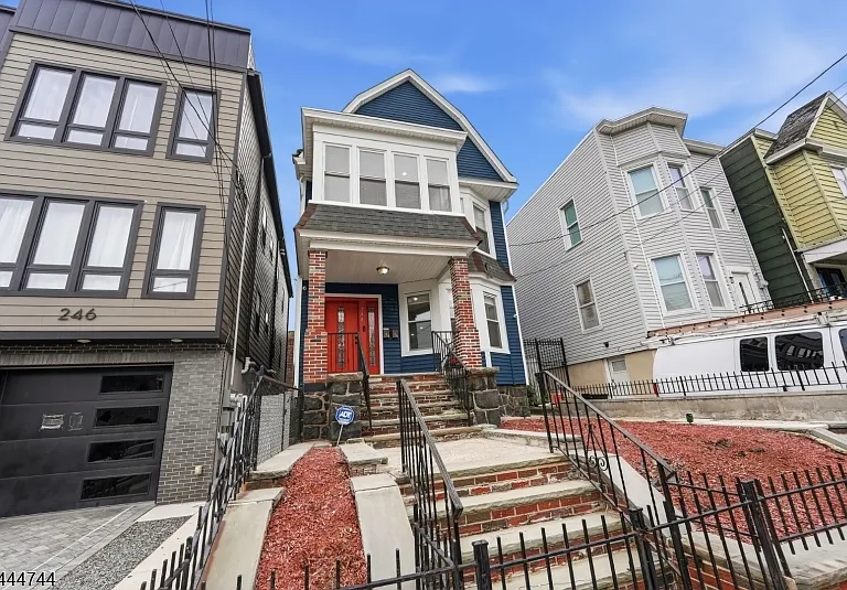244 Clinton Ave — Photo 1