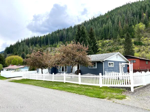 215 E Fir Ave, Osburn, ID 83849