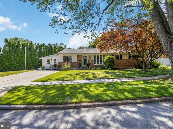 4715 Courtland St, Camp Hill, PA 17011