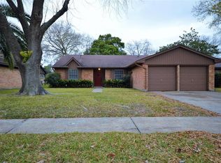 723 Seacliff Dr, Houston, TX 77062