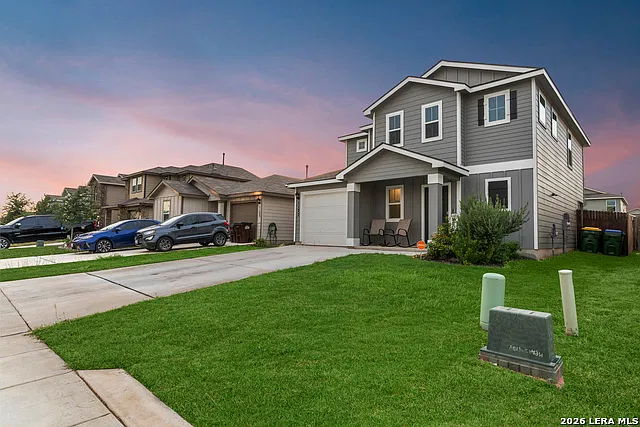 3 bed, 2.5 bath, 1625 sqft, $1,850 — Photo 3