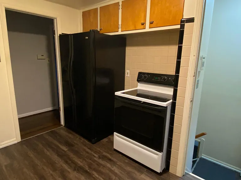 8251 Oak Park Blvd — Photo 31