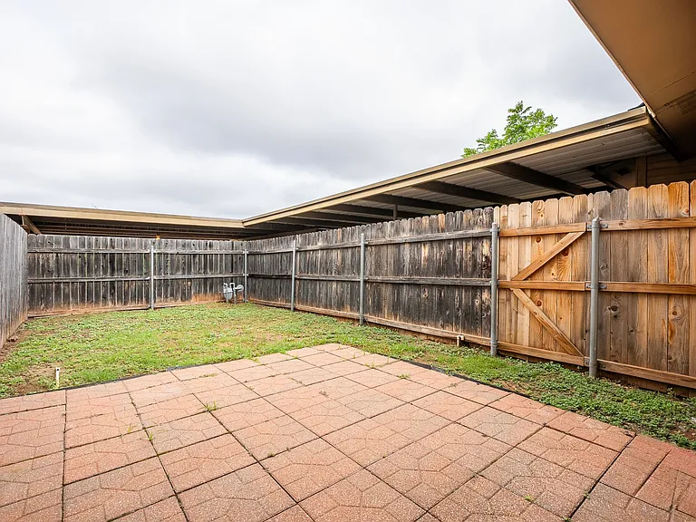 4547 Bermuda Dr — Photo 27