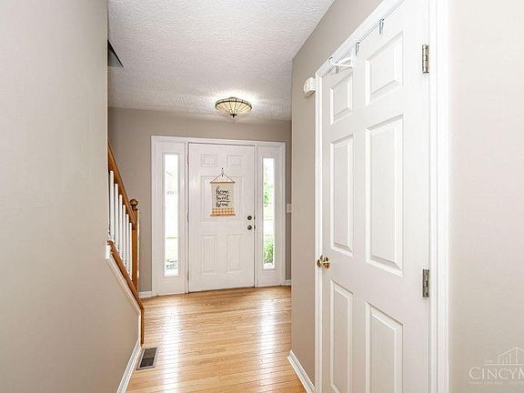 4th image of 810 Millers Run Ct