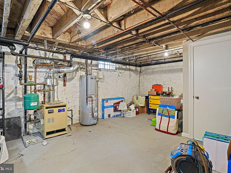 3612 Albemarle St NW — Photo 33
